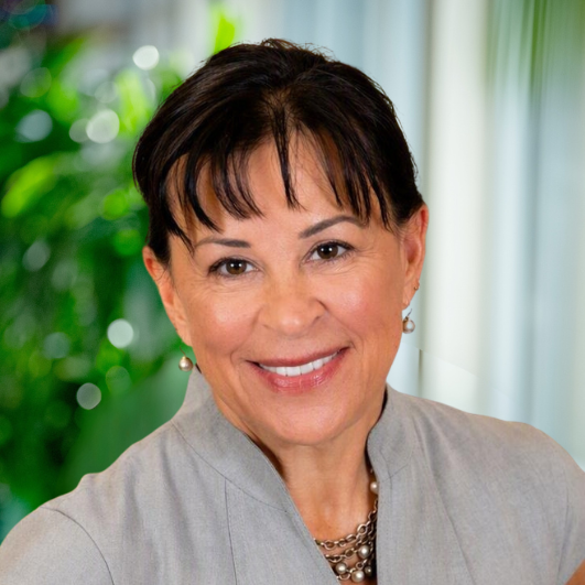 Dr. Alexa Smith 